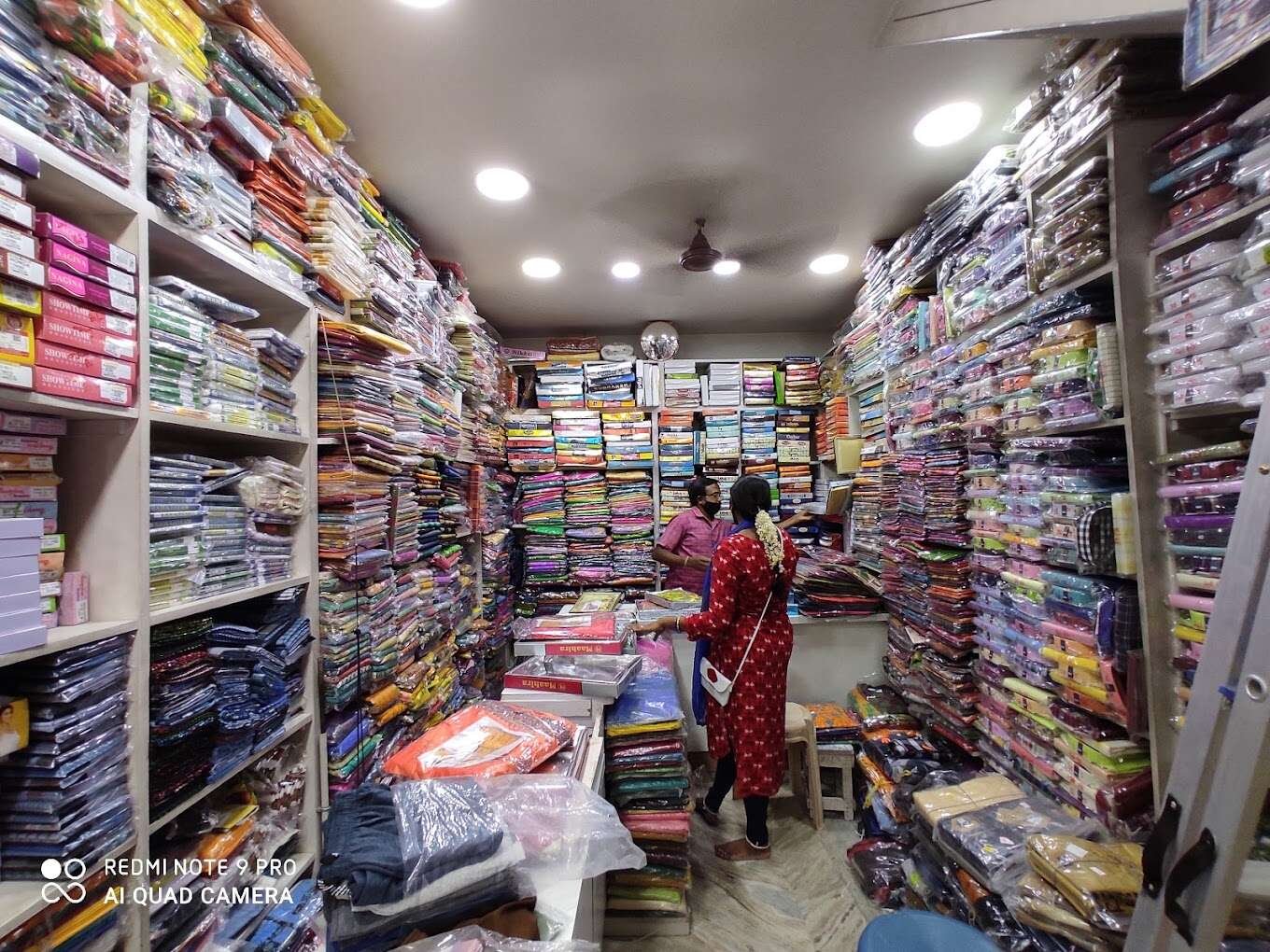 SRI SHANMUGA TEXTILES